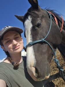 Savanna Parrent selfie with horse